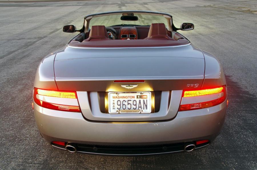  Aston Martin DB9 Volante 2009 года  (фото 5 из 41)